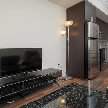 Life Suites Luxury Downtown Condos Toronto Dış mekan fotoğraf