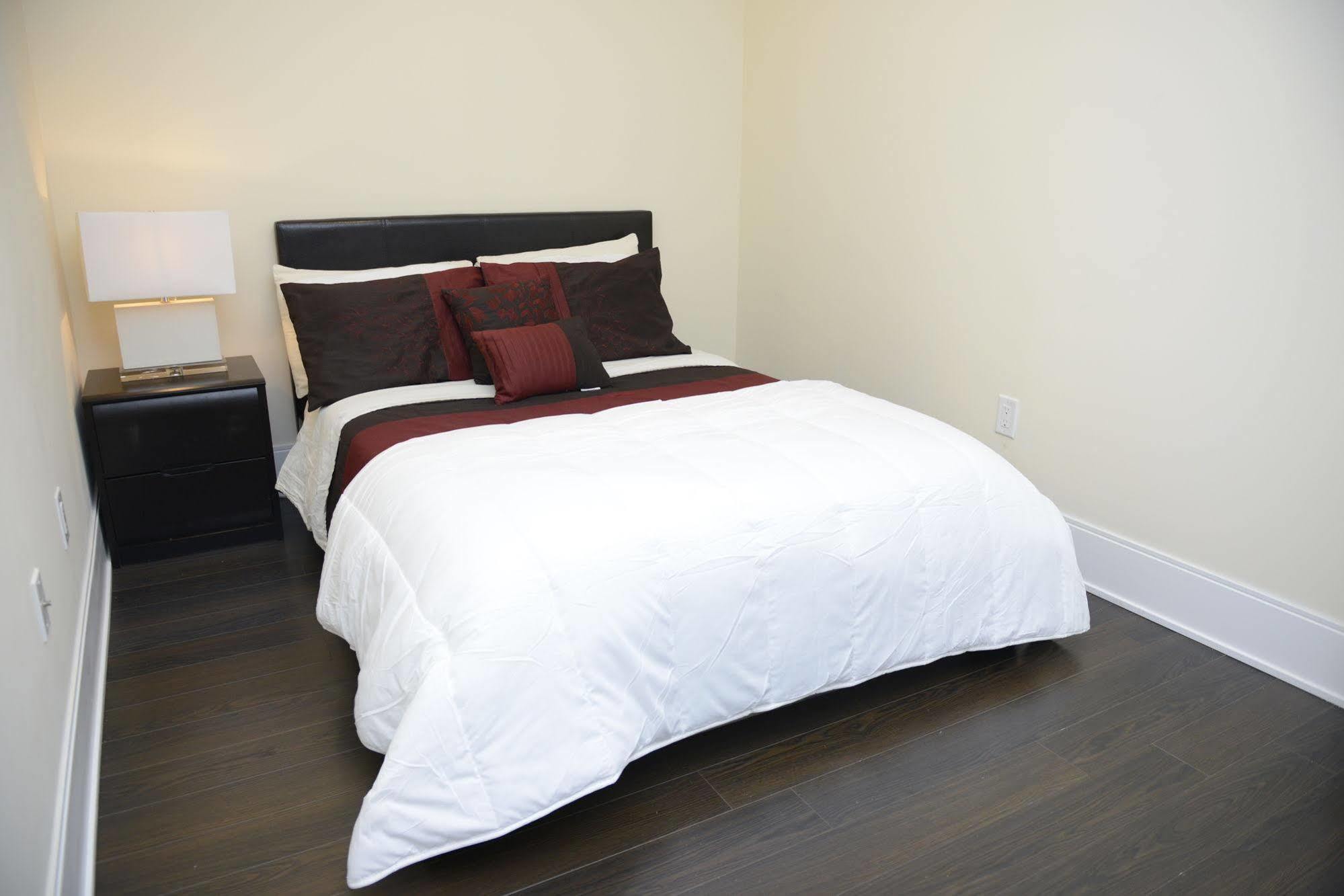 Life Suites Luxury Downtown Condos Toronto Dış mekan fotoğraf