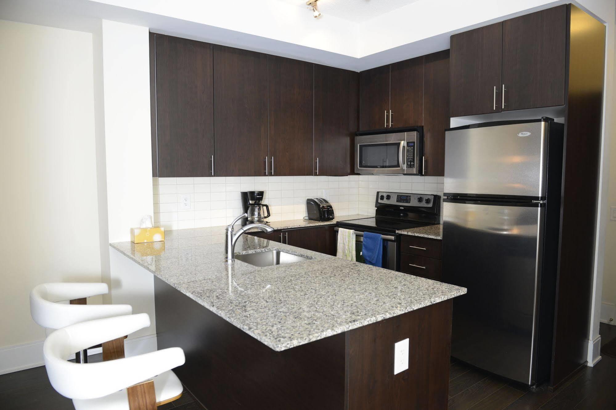 Life Suites Luxury Downtown Condos Toronto Dış mekan fotoğraf