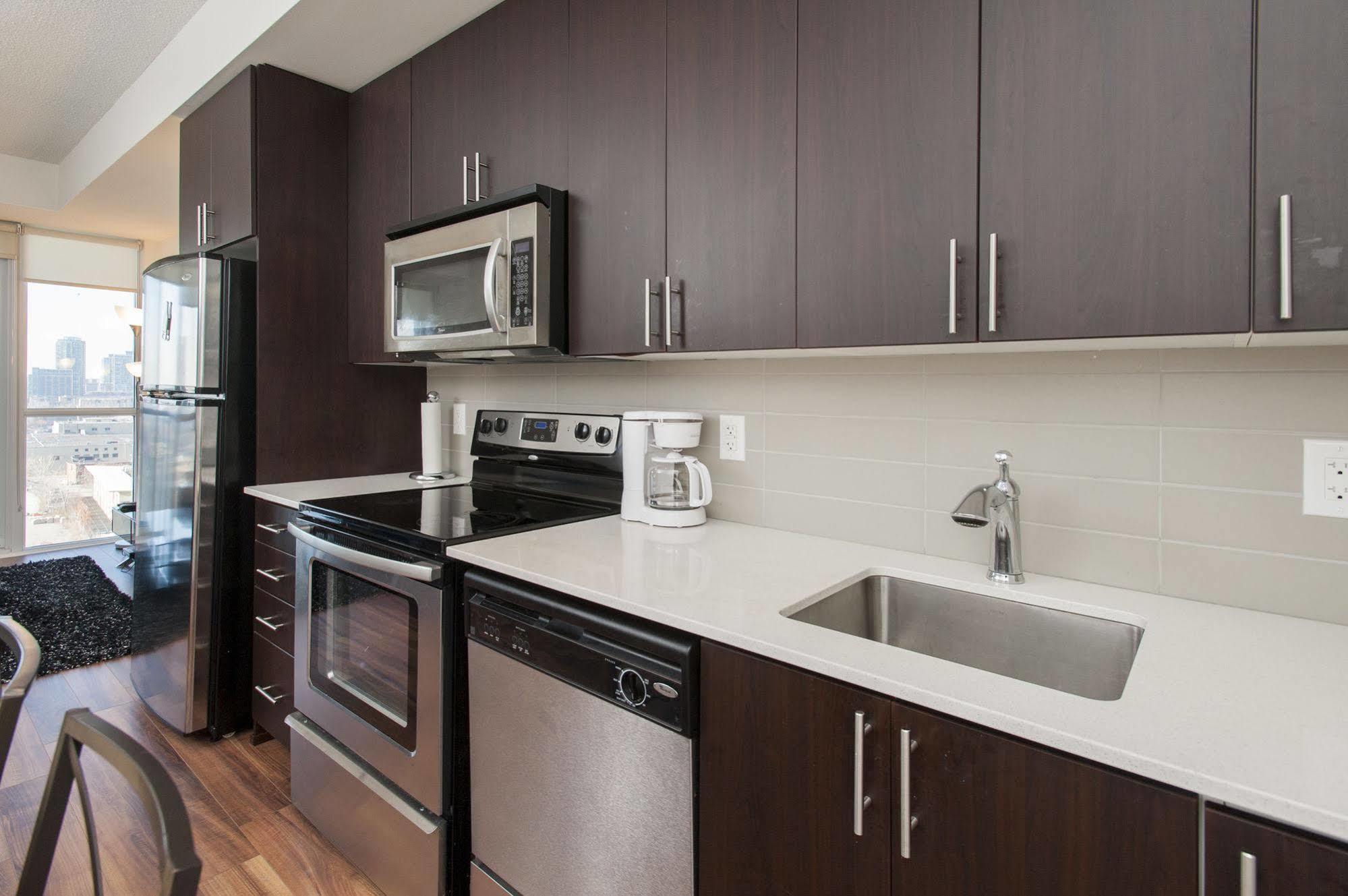 Life Suites Luxury Downtown Condos Toronto Dış mekan fotoğraf