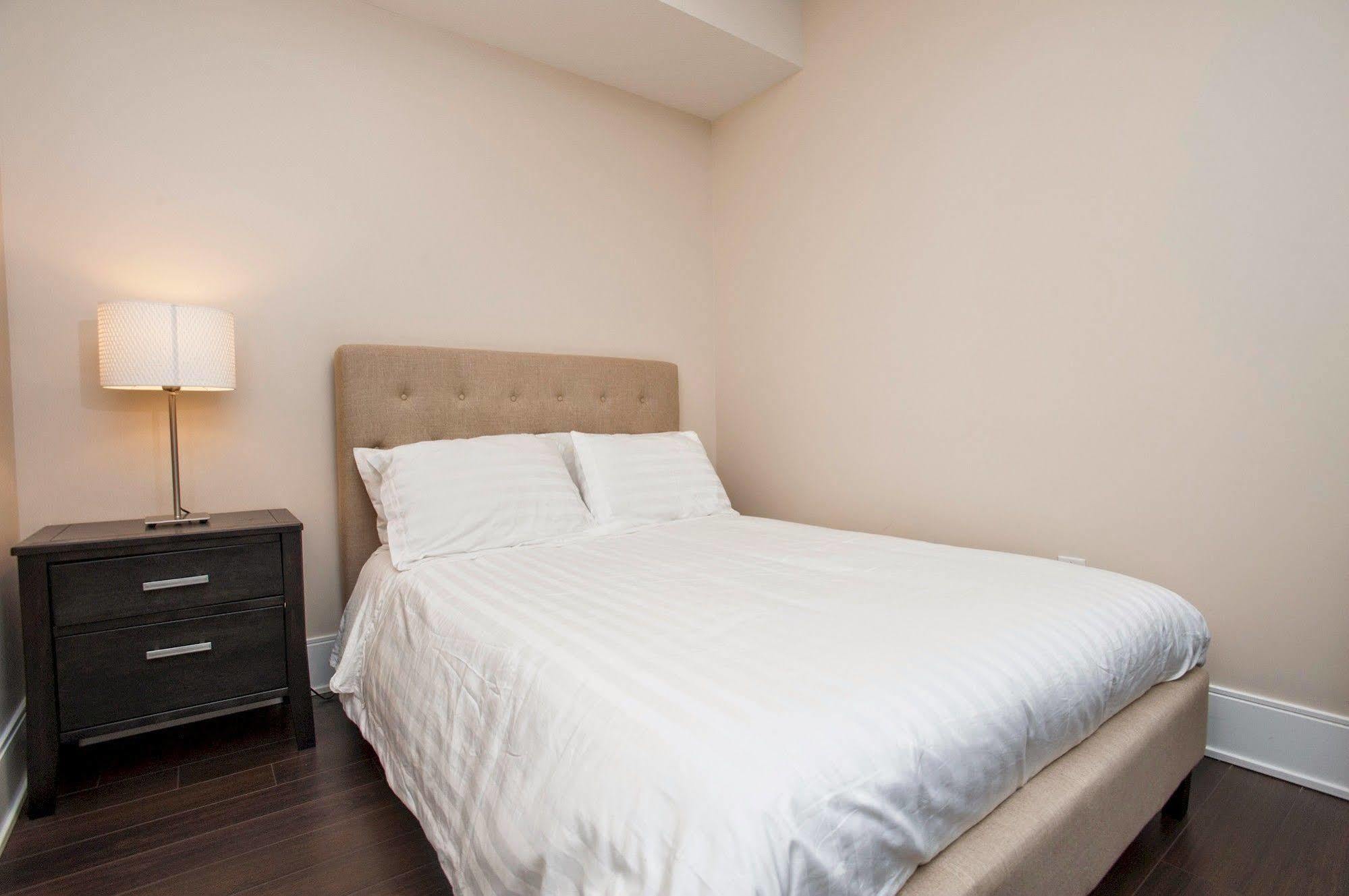 Life Suites Luxury Downtown Condos Toronto Dış mekan fotoğraf