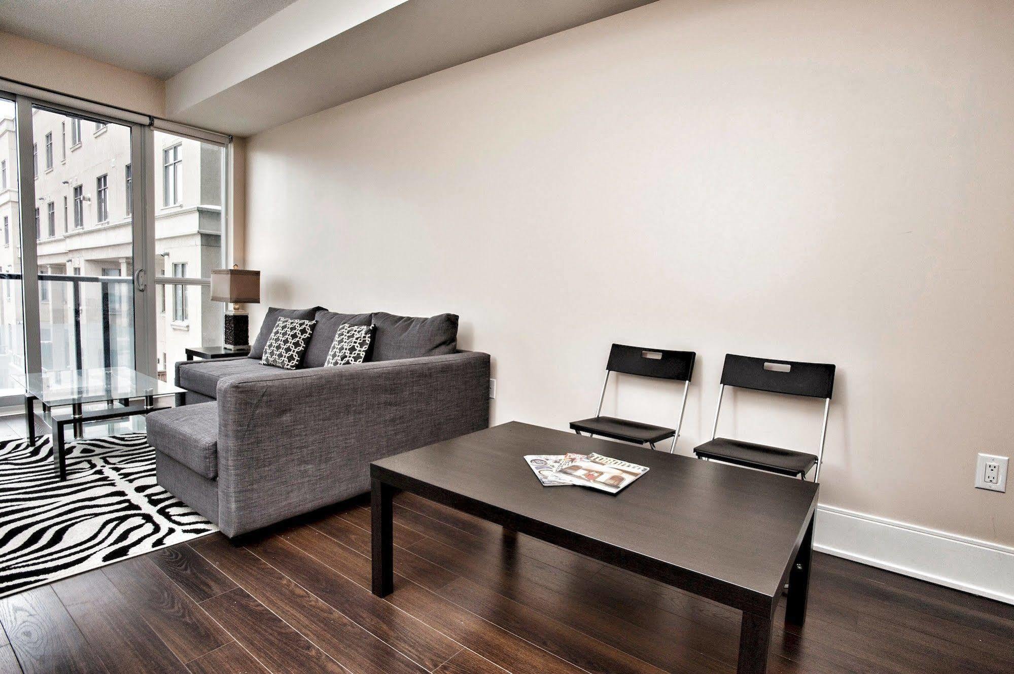 Life Suites Luxury Downtown Condos Toronto Dış mekan fotoğraf